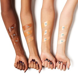 Stay Naked - Tinted Glow Hydrator
